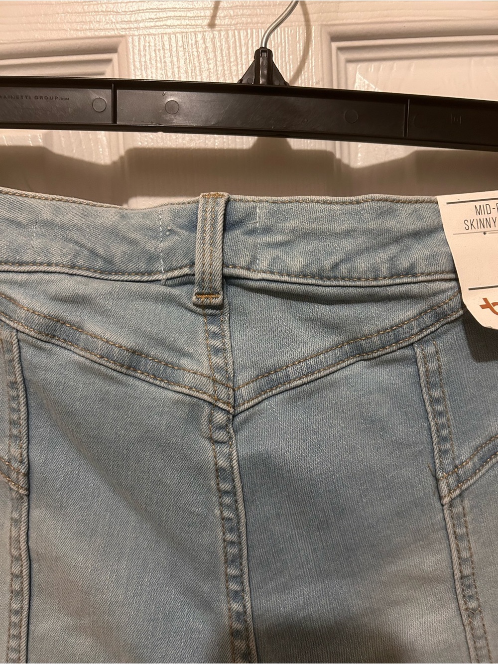 Size 8 NWT True Craft light wash, Mid-Rise Skinny Denim Jeans - Picture 8 of 10